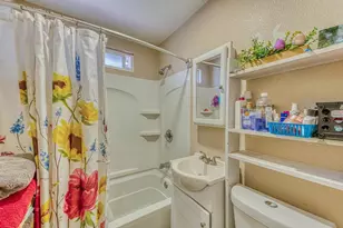 823 Central Ave, Hollister, CA 95023 - Photo 10