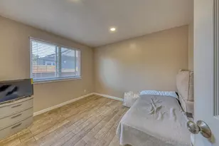 823 Central Ave, Hollister, CA 95023 - Photo 18