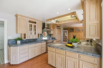 5527 Oak Park Dr, San Jose, CA 95129 - Photo 8