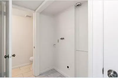 4747 N Woodrow Ave 122, Fresno, CA 93726 - Photo 10