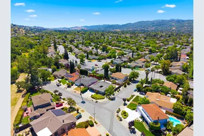1040 Fleetwood Dr, San Jose, CA 95120 - Photo 42