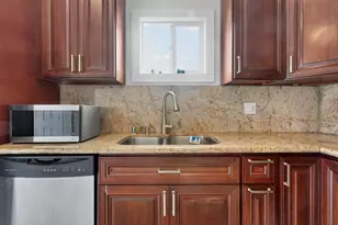 1539 International Blvd, Oakland, CA 94606 - Photo 14