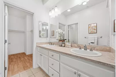 1099 Westbury Dr, San Jose, CA 95131 - Photo 22