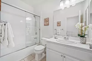1099 Westbury Dr, San Jose, CA 95131 - Photo 14