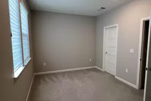 326 Agustin Narvaez St, San Jose, CA 95136 - Photo 10