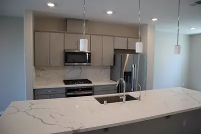 326 Agustin Narvaez St Unit 5, San Jose, CA 95136 - Photo 2