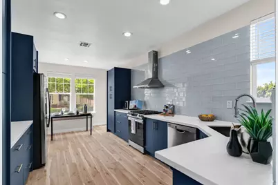 330 Titan Way, Hercules, CA 94547 - Photo 16