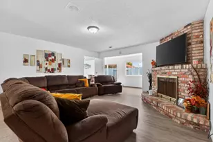 18624 Eisenhower St, Salinas, CA 93906 - Photo 6