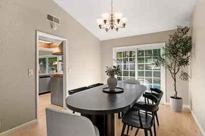 3276 Cheshire Dr, San Jose, CA 95118 - Photo 8