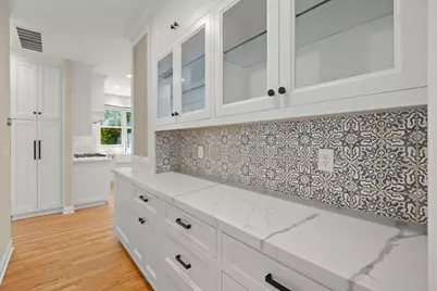 17506 Vineland Ave, Monte Sereno, CA 95030 - Photo 18