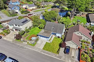 560 Terrace Ave, Moss Beach, CA 94038 - Photo 46