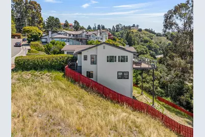 5160 Old Redwood Rd, Oakland, CA 94619 - Photo 82