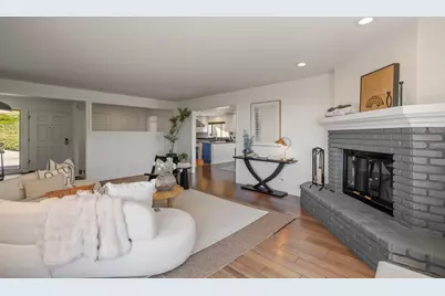 5160 Old Redwood Rd, Oakland, CA 94619 - Photo 18