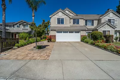 327 La Vela Ct, Morgan Hill, CA 95037 - Photo 2
