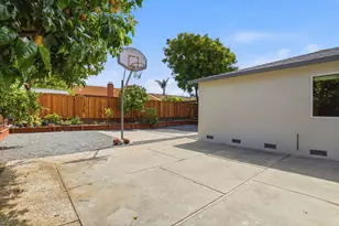 2362 Renfield Way, San Jose, CA 95148 - Photo 22