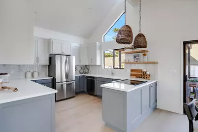 1212 W Cliff Dr, Santa Cruz, CA 95060 - Photo 28
