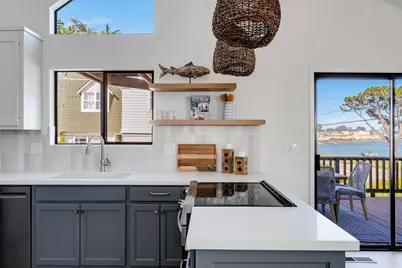 1212 W Cliff Dr, Santa Cruz, CA 95060 - Photo 34
