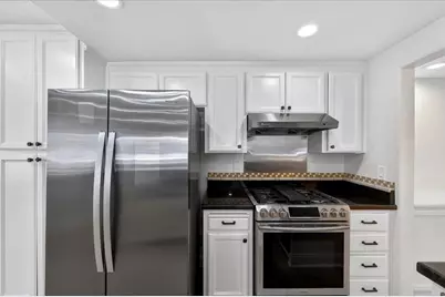 545 Mill River Ln, San Jose, CA 95134 - Photo 20
