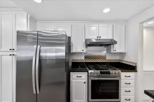 545 Mill River Ln, San Jose, CA 95134 - Photo 20