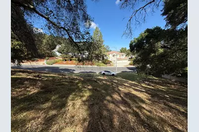 1920 Mantelli Dr, Gilroy, CA 95020 - Photo 8