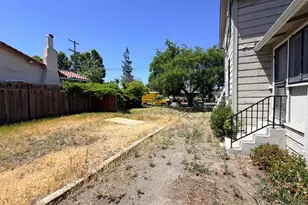 860 N 19th St, San Jose, CA 95112 - Photo 6