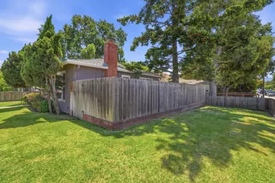 1104 Ebener St, Redwood City, CA 94061 - Photo 22