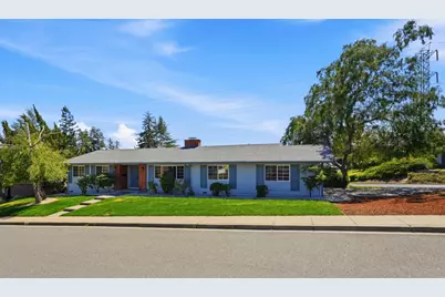 47 Greenfield Dr, Moraga, CA 94556 - Photo 2