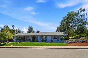 47 Greenfield Dr, Moraga, CA 94556 - Photo 2