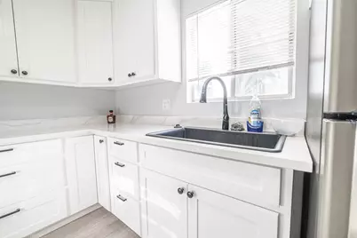 750 El Camino Paraiso, Hollister, CA 95023 - Photo 8