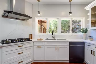 365 Alamos Rd, Portola Valley, CA 94028 - Photo 12