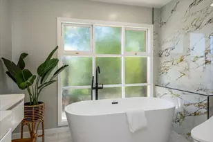 365 Alamos Rd, Portola Valley, CA 94028 - Photo 18