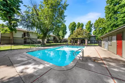 1133 Meadow Lane 96, Concord, CA 94520 - Photo 14