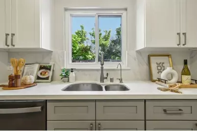 2171 Monterey Ave, Santa Clara, CA 95051 - Photo 6