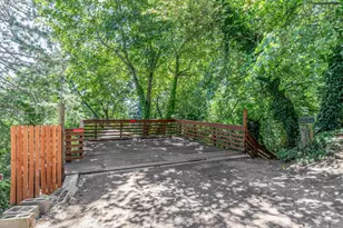 21550 Locust Dr, Los Gatos, CA 95033 - Photo 36