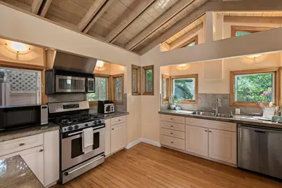148 Kingsley Ave, Palo Alto, CA 94301 - Photo 22