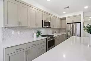 385 Line St, Hayward, CA 94544 - Photo 10