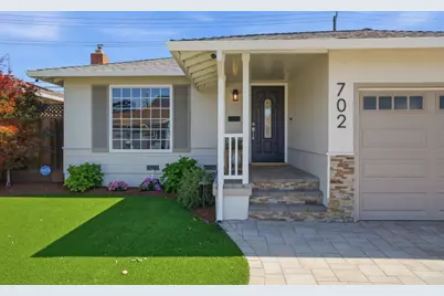 702 Fiesta Dr, San Mateo, CA 94403 - Photo 4
