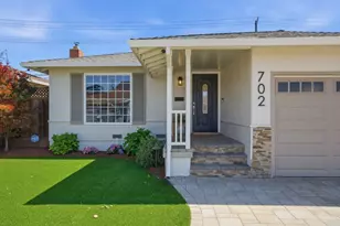 702 Fiesta Dr, San Mateo, CA 94403 - Photo 4