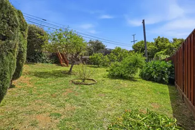 1071 Sunnyside Dr, South San Francisco, CA 94080 - Photo 22