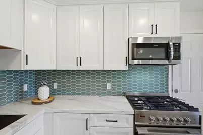 1071 Sunnyside Dr, South San Francisco, CA 94080 - Photo 8