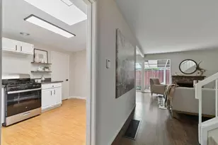 1605 Roberta Dr, San Mateo, CA 94403 - Photo 6