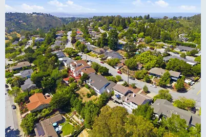 1392 Bel Aire Rd, San Mateo, CA 94402 - Photo 46