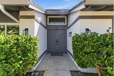1392 Bel Aire Rd, San Mateo, CA 94402 - Photo 2