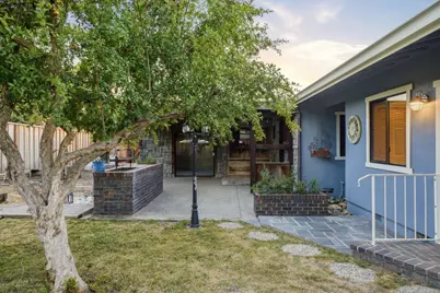 1301 Highland Dr, Hollister, CA 95023 - Photo 34