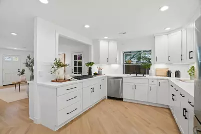 385 Carmelita Dr, Mountain View, CA 94040 - Photo 10
