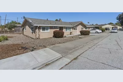 802 Marentis Cir, San Juan Bautista, CA 95045 - Photo 1