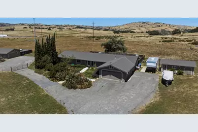 38780 Dinosaur Point Rd, Hollister, CA 95023 - Photo 24