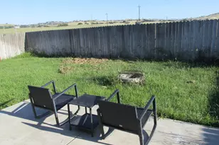 38780 Dinosaur Point Rd, Hollister, CA 95023 - Photo 22