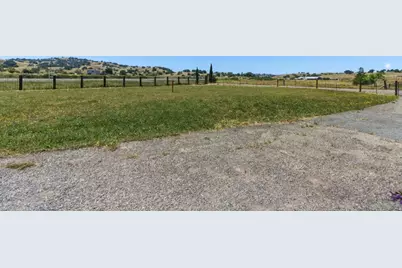 38780 Dinosaur Point Rd, Hollister, CA 95023 - Photo 20