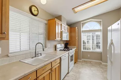 1220 Tasman 407, Sunnyvale, CA 94089 - Photo 12